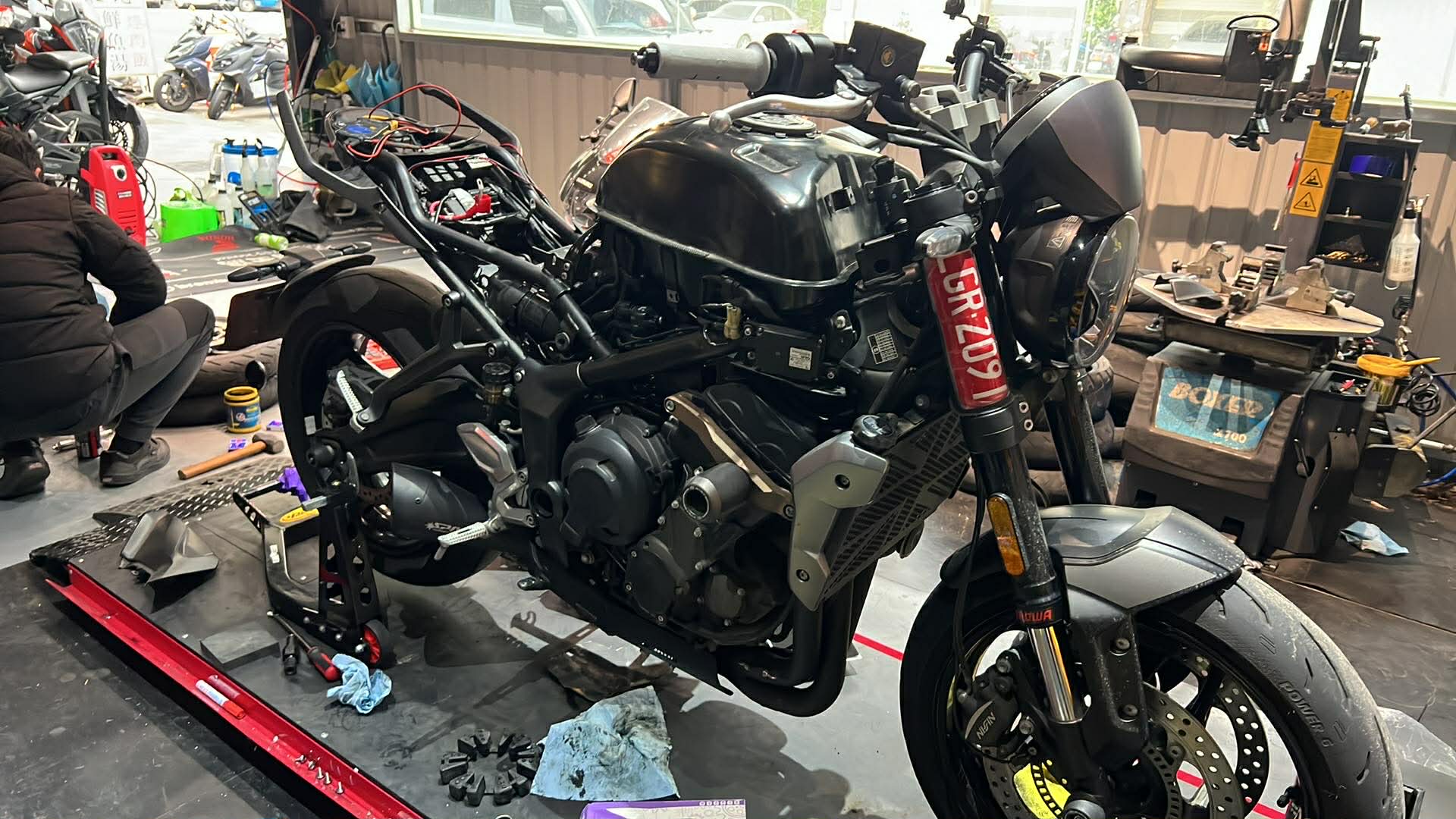 Triumph Trident660